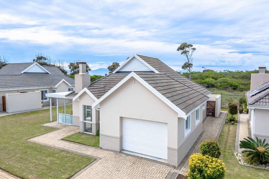 2 Bedroom Property for Sale in Heiderand Western Cape